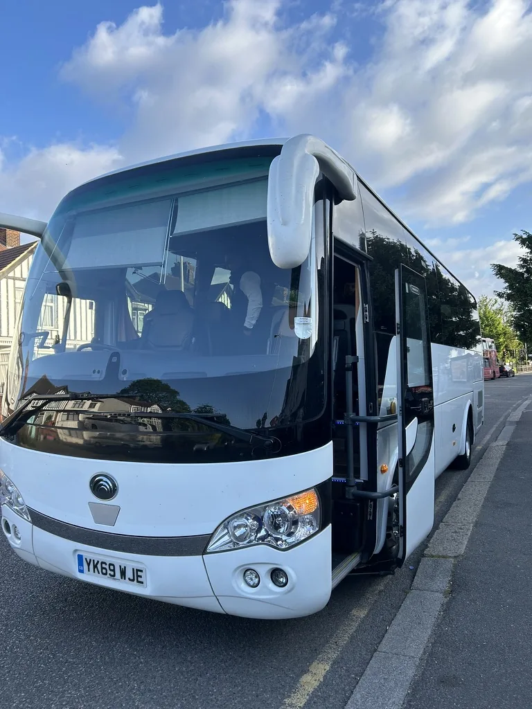 24-33 Seater Coach exterior